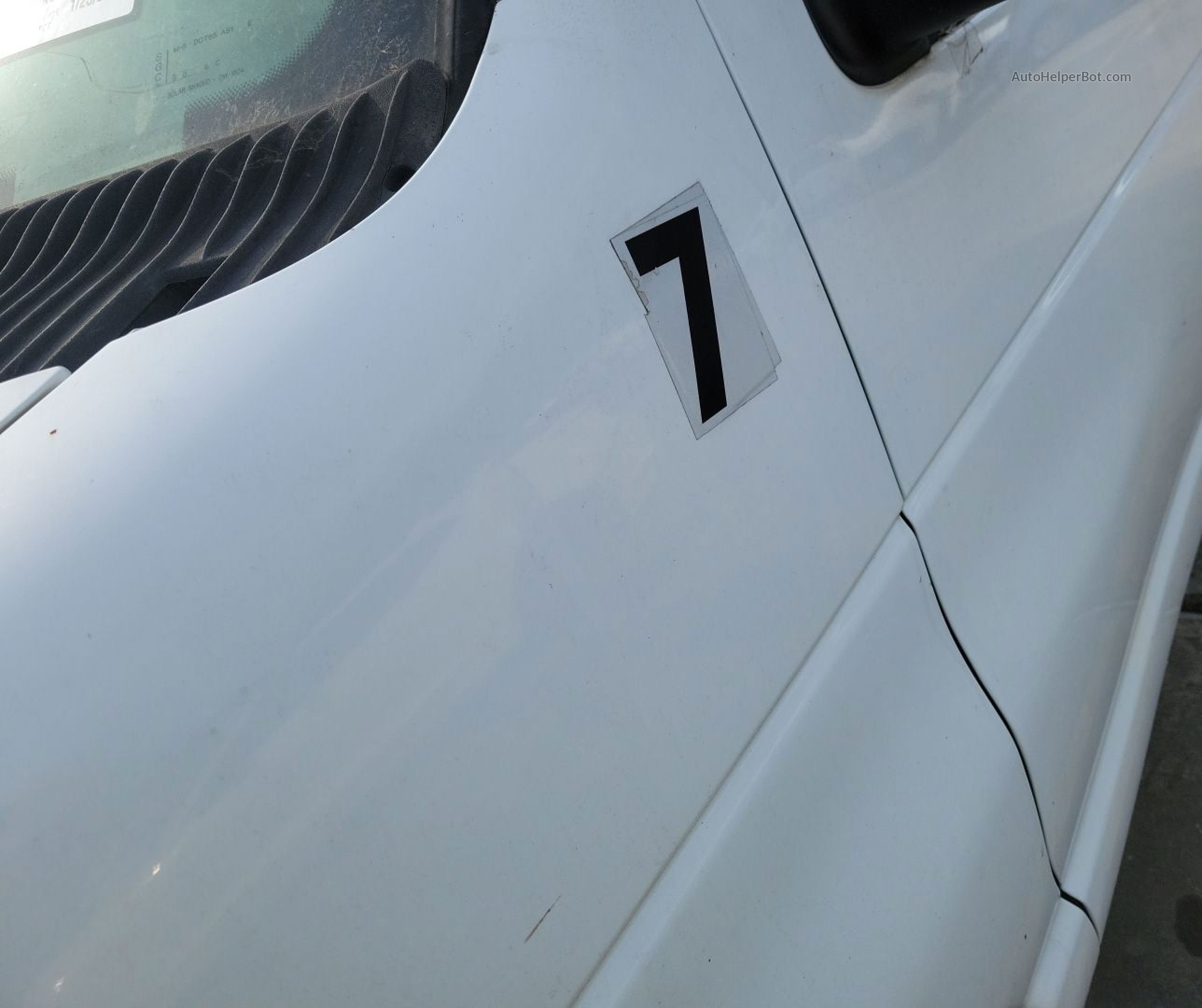 2008 Ford Econoline E350 Super Duty Van vin: 1FTSS34LX8DB38545