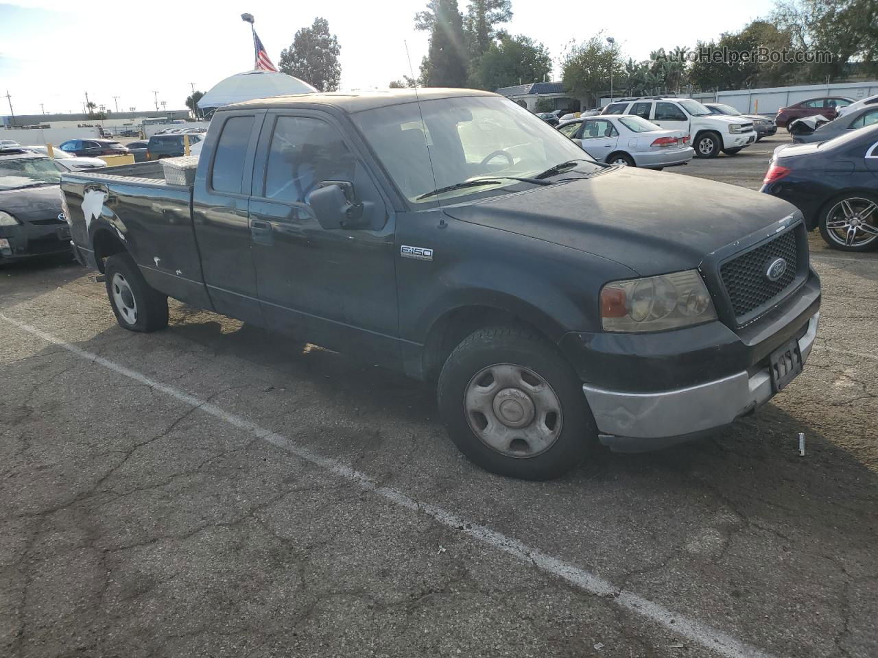 2005 Ford F150  Black vin: 1FTVX12595NA80795