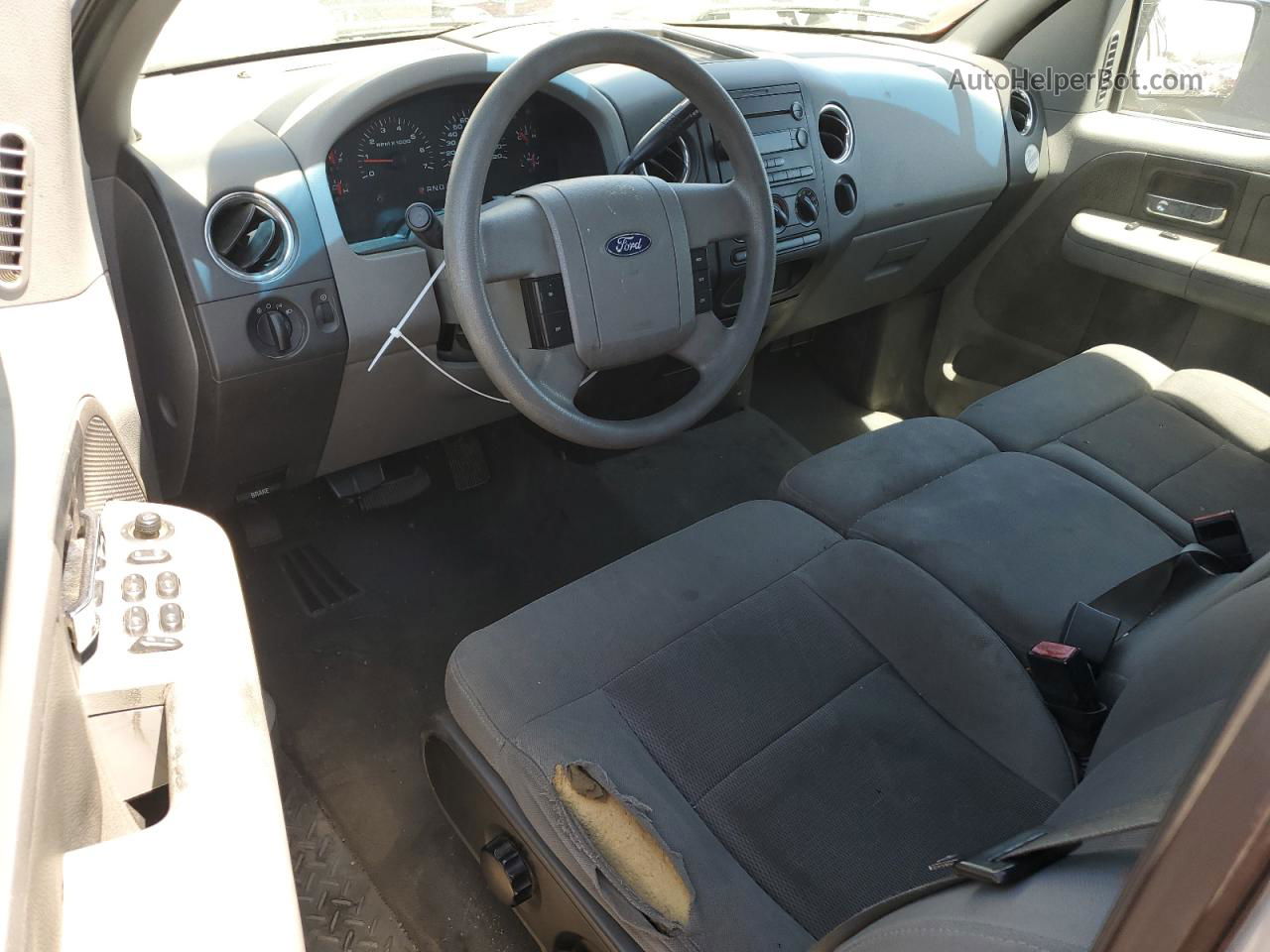 2004 Ford F150  Silver vin: 1FTVX14594NB88829