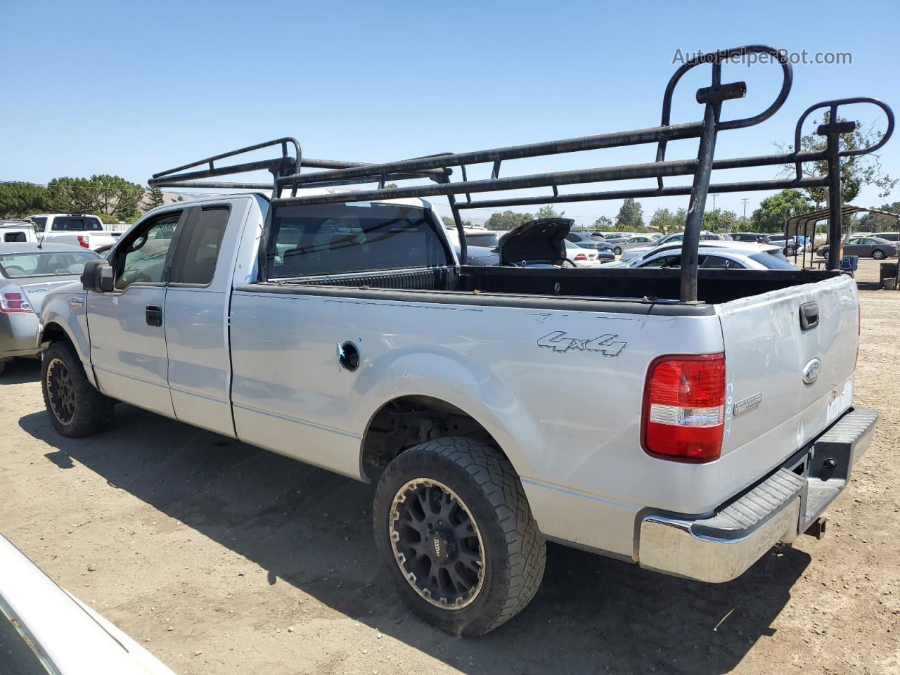 2004 Ford F150  Silver vin: 1FTVX14594NB88829