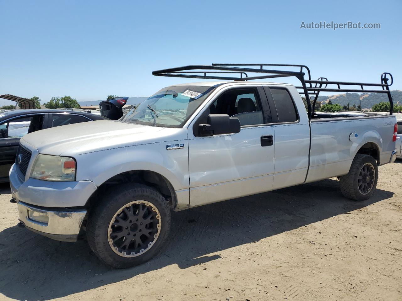 2004 Ford F150  Silver vin: 1FTVX14594NB88829