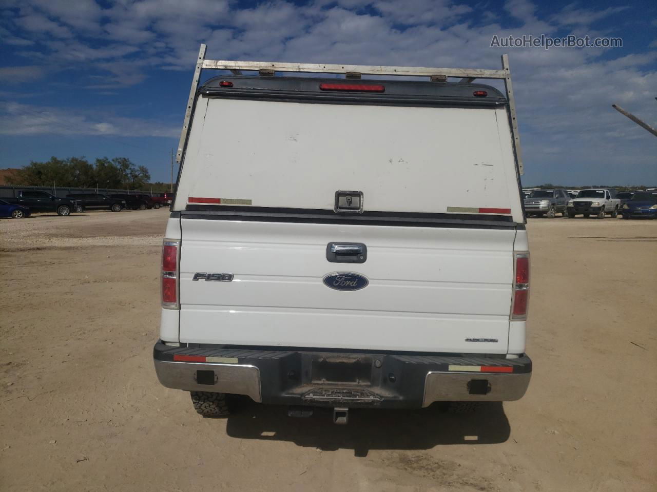 2011 Ford F150 Super Cab White vin: 1FTVX1EFXBKD92545