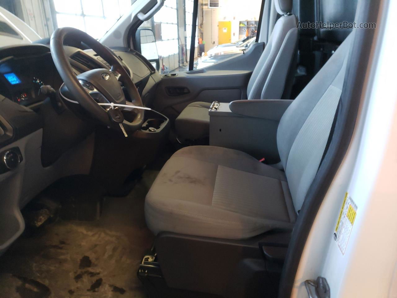 2018 Ford Transit T-250 White vin: 1FTYR1YMXJKB07424