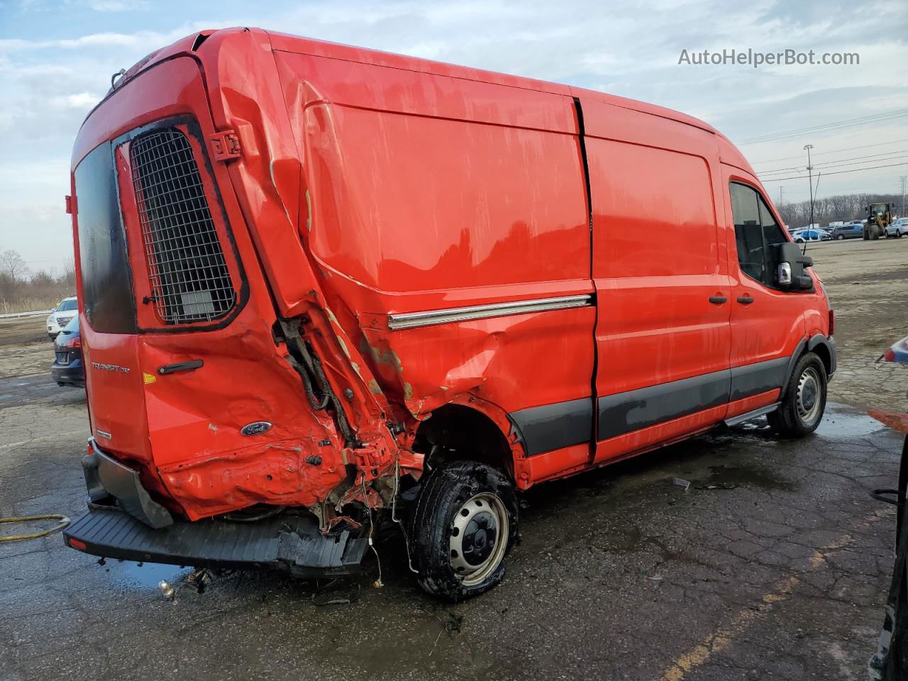 2018 Ford Transit T-250 Red vin: 1FTYR2CV5JKB11239