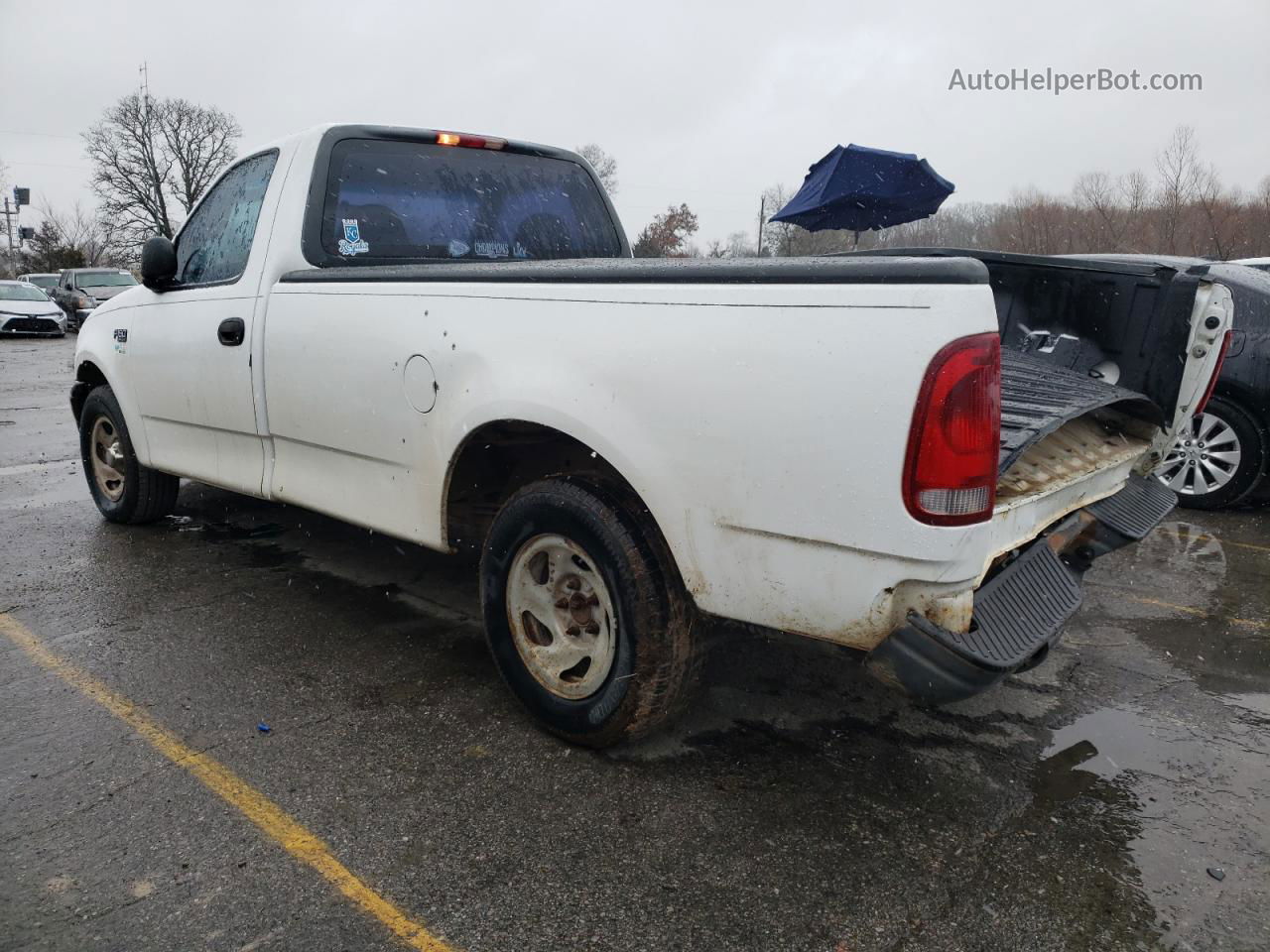 2001 Ford F150  White vin: 1FTZF17201NB19447