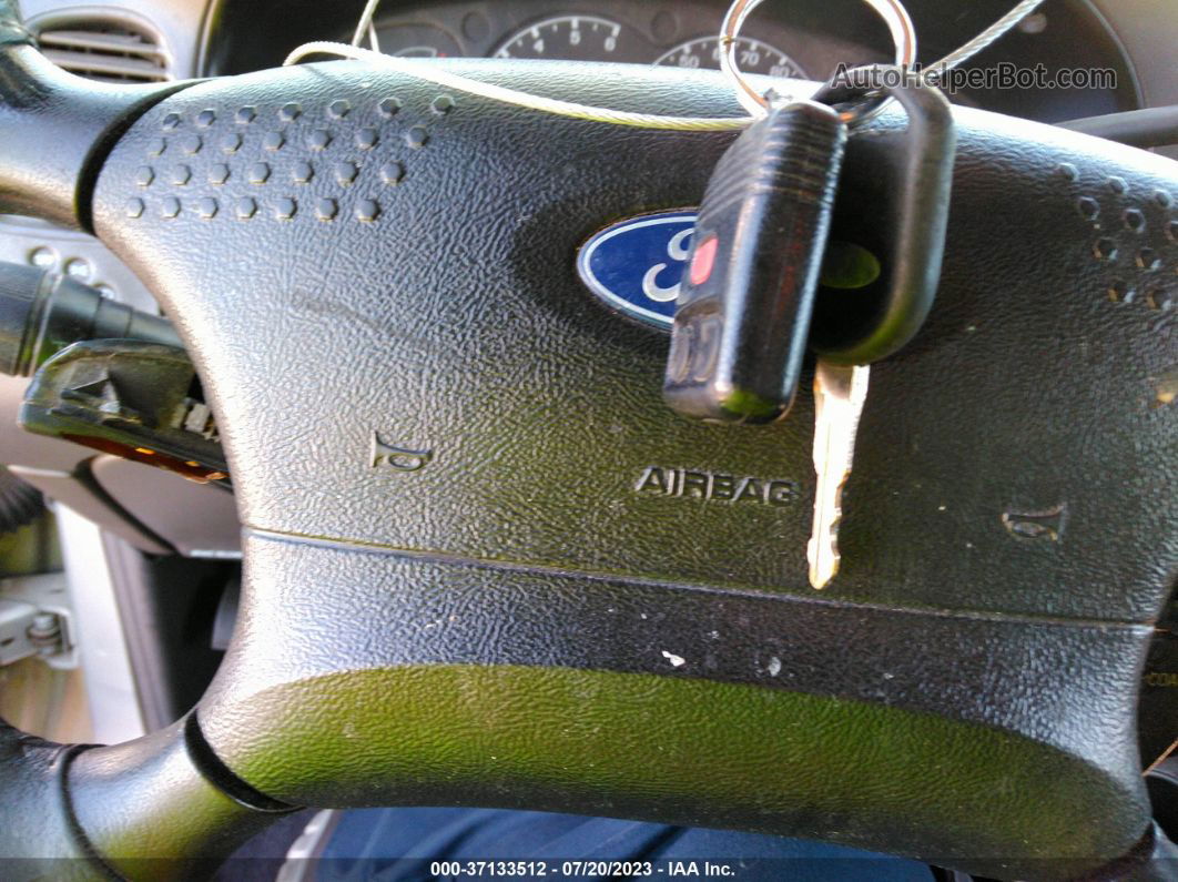 2001 Ford Ranger Xl Серебряный vin: 1FTZR15E51PA01015