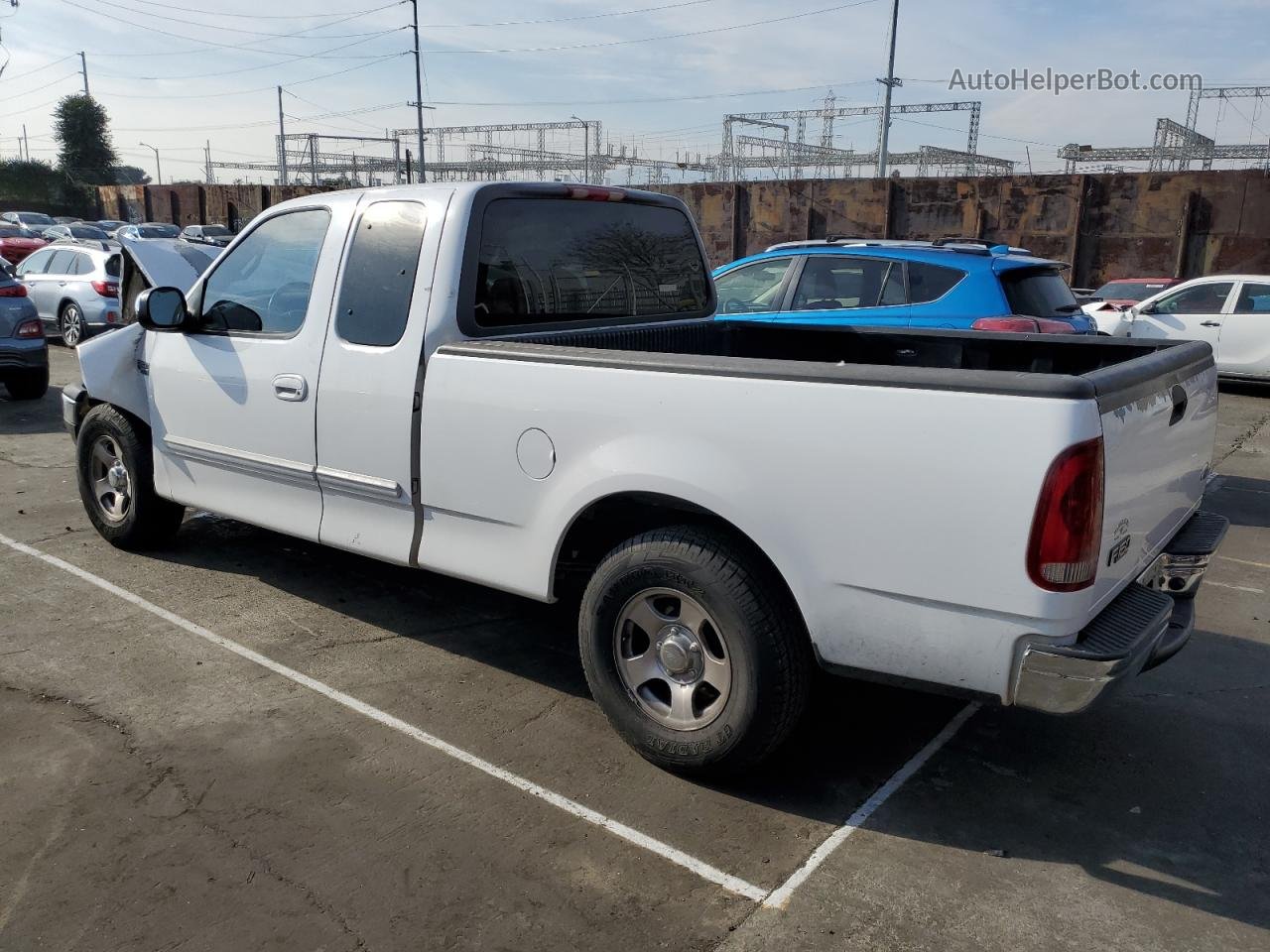 2001 Ford F150  Белый vin: 1FTZX17241NB04558