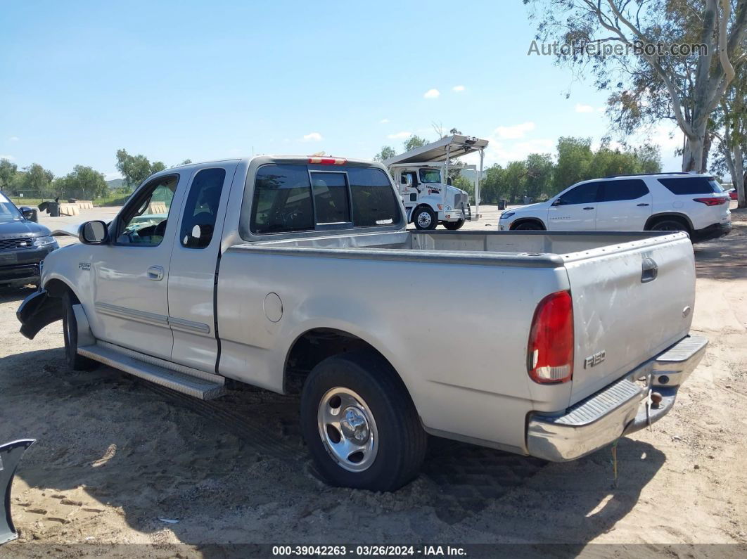 2001 Ford F150   Белый vin: 1FTZX17281NB57358