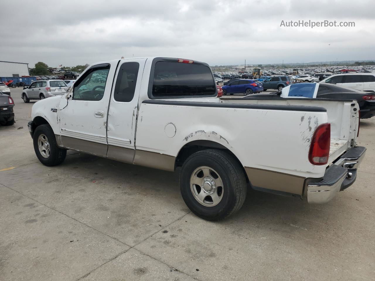 2001 Ford F150  Белый vin: 1FTZX17281NB61555