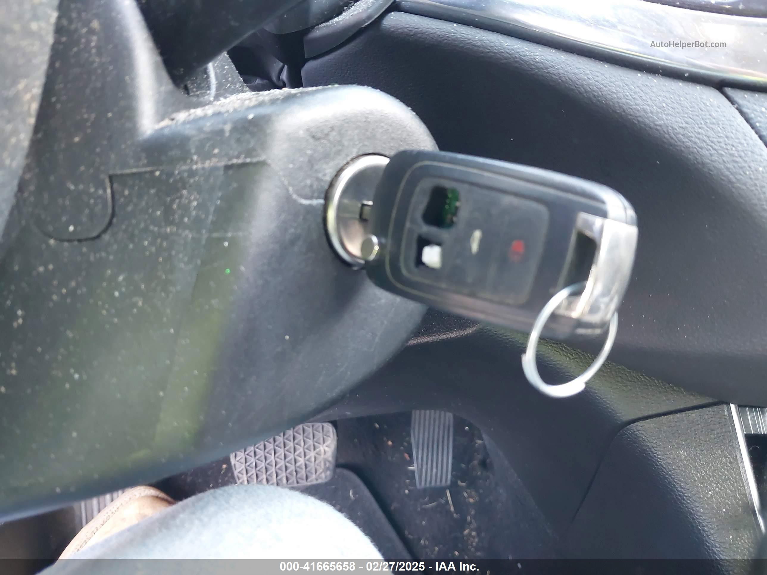 2017 Chevrolet Impala 1lt Белый vin: 1G1105S39HU180701