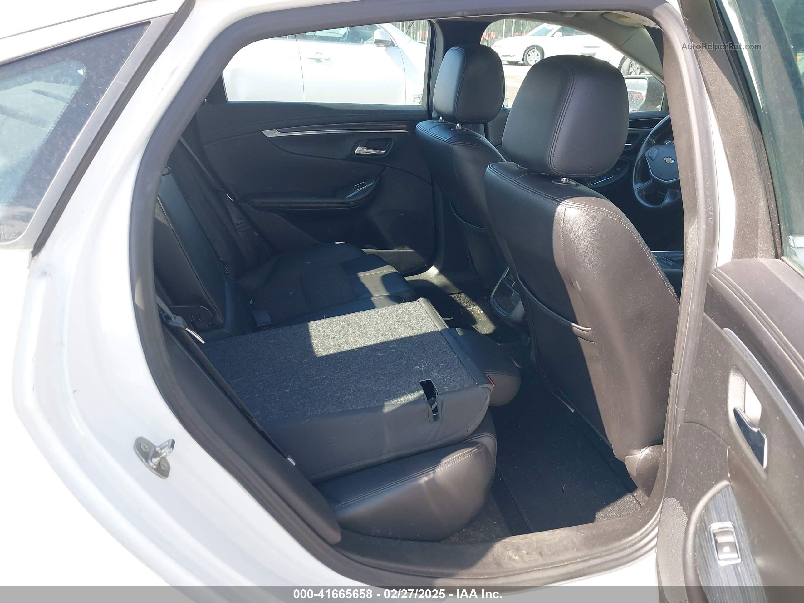 2017 Chevrolet Impala 1lt Белый vin: 1G1105S39HU180701