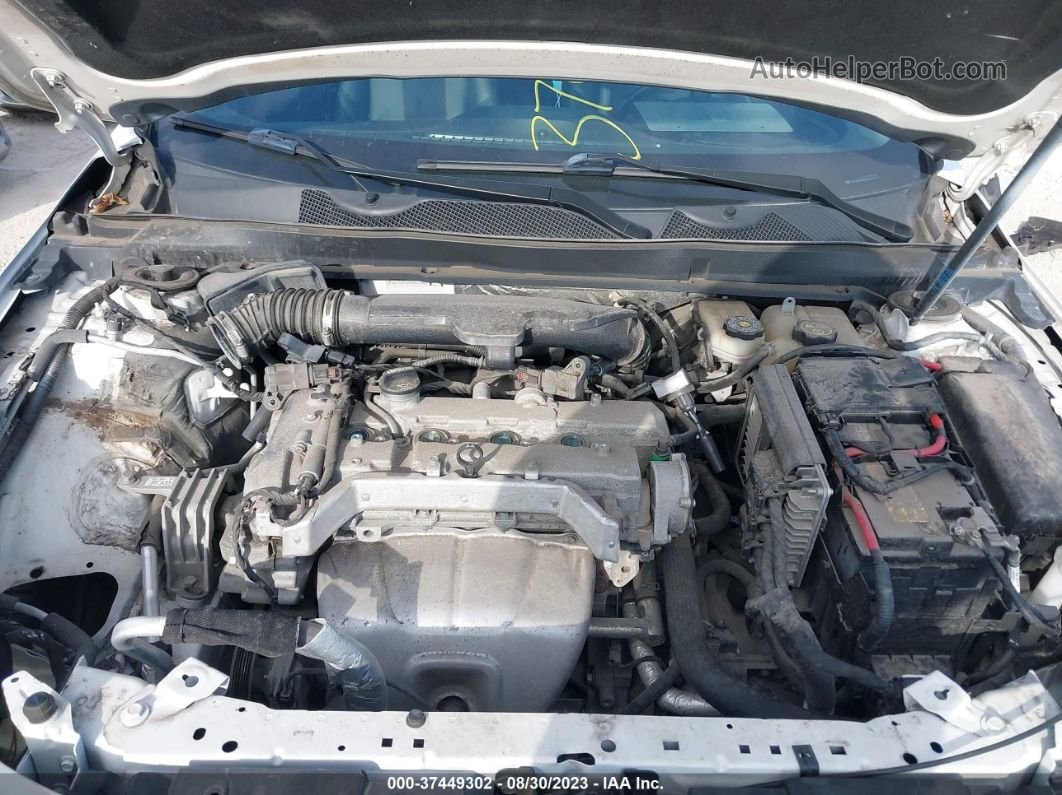 2017 Chevrolet Impala Lt Белый vin: 1G1105SA2HU160644