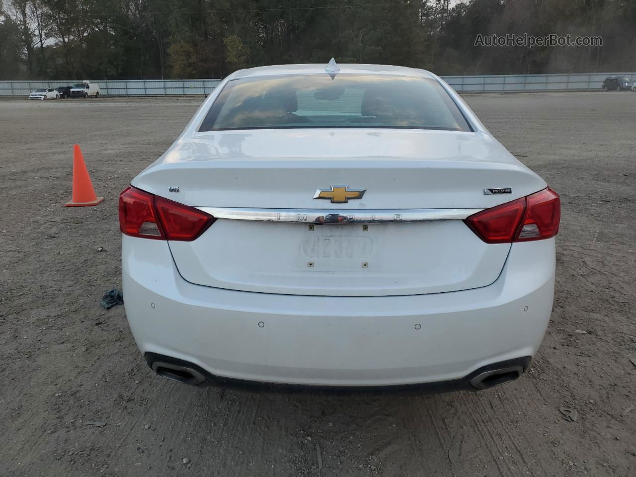 2017 Chevrolet Impala Premier White vin: 1G1145S33HU152350