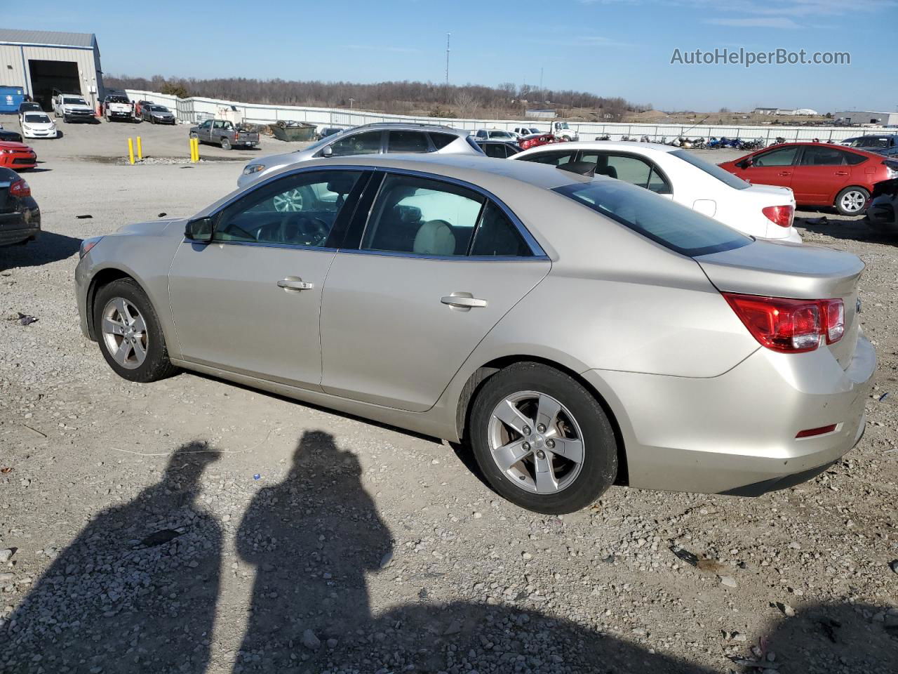 2015 Chevrolet Malibu Ls Золотой vin: 1G11A5SL9FF148734