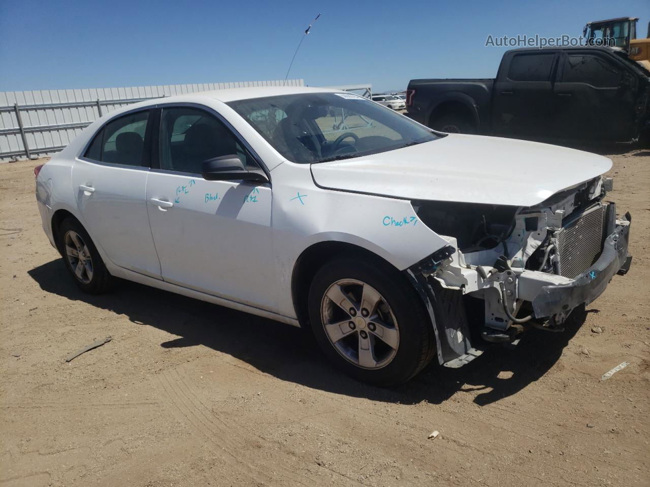 2015 Chevrolet Malibu Ls White vin: 1G11B5SL0FF161756