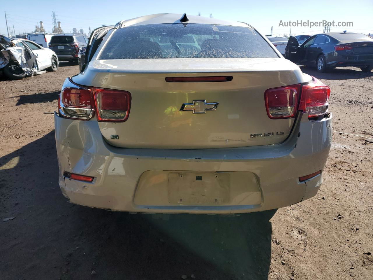 2015 Chevrolet Malibu Ls Серебряный vin: 1G11B5SL1FF136526