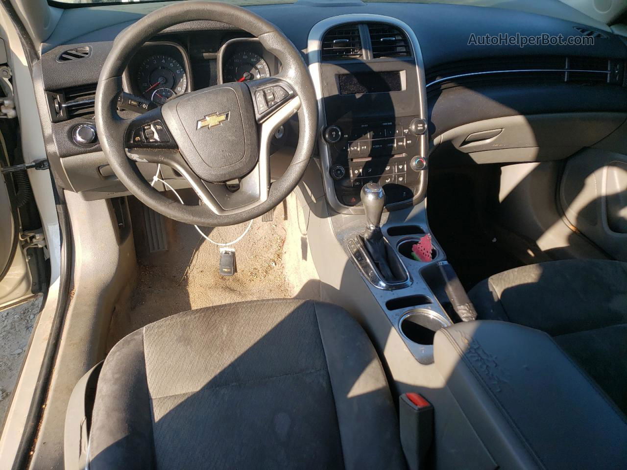 2015 Chevrolet Malibu Ls Золотой vin: 1G11B5SL1FF351808