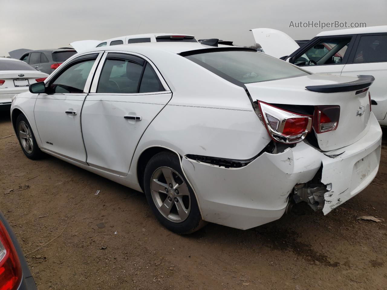 2015 Chevrolet Malibu Ls White vin: 1G11B5SL3FU119948