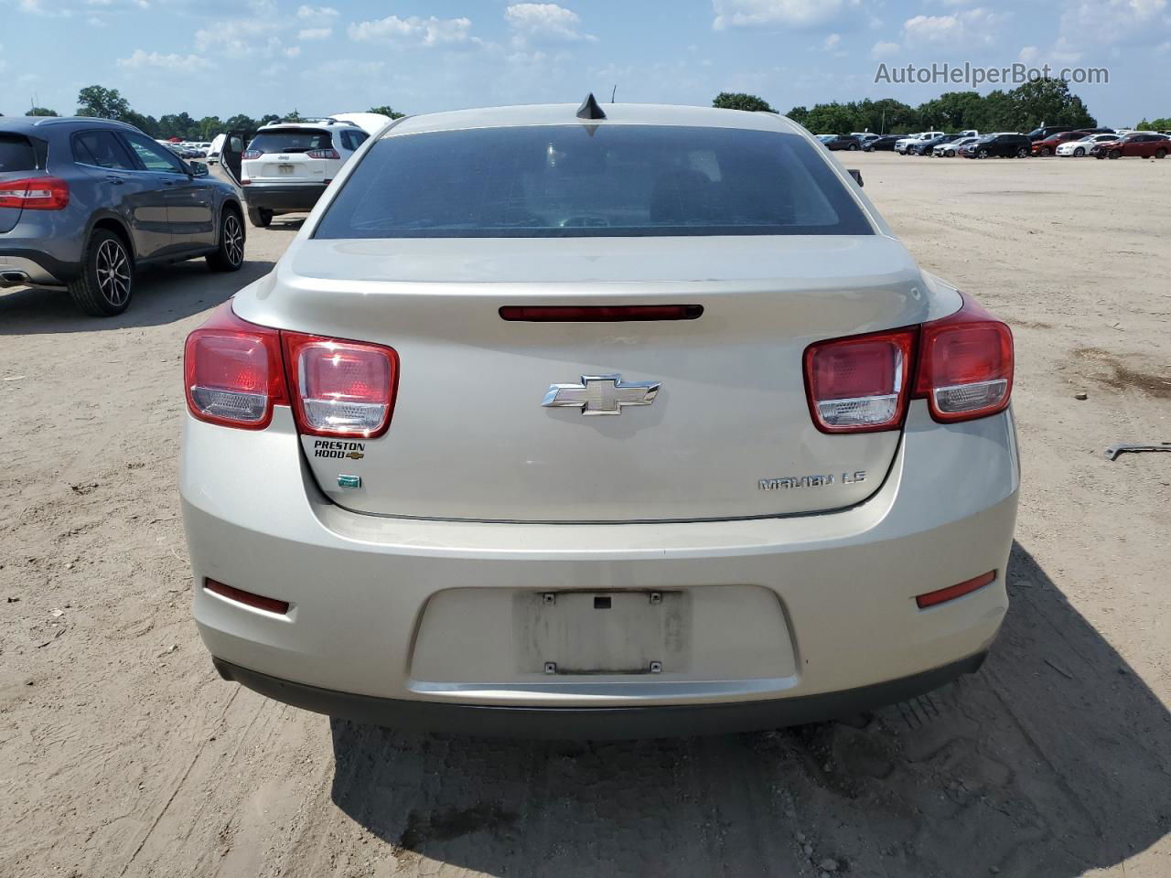 2015 Chevrolet Malibu Ls Gold vin: 1G11B5SL4FF217150