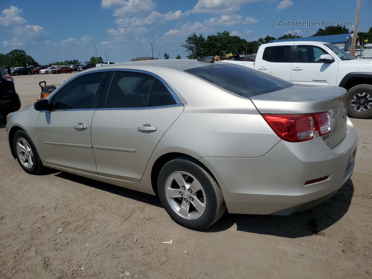 2015 Chevrolet Malibu Ls Gold vin: 1G11B5SL4FF217150