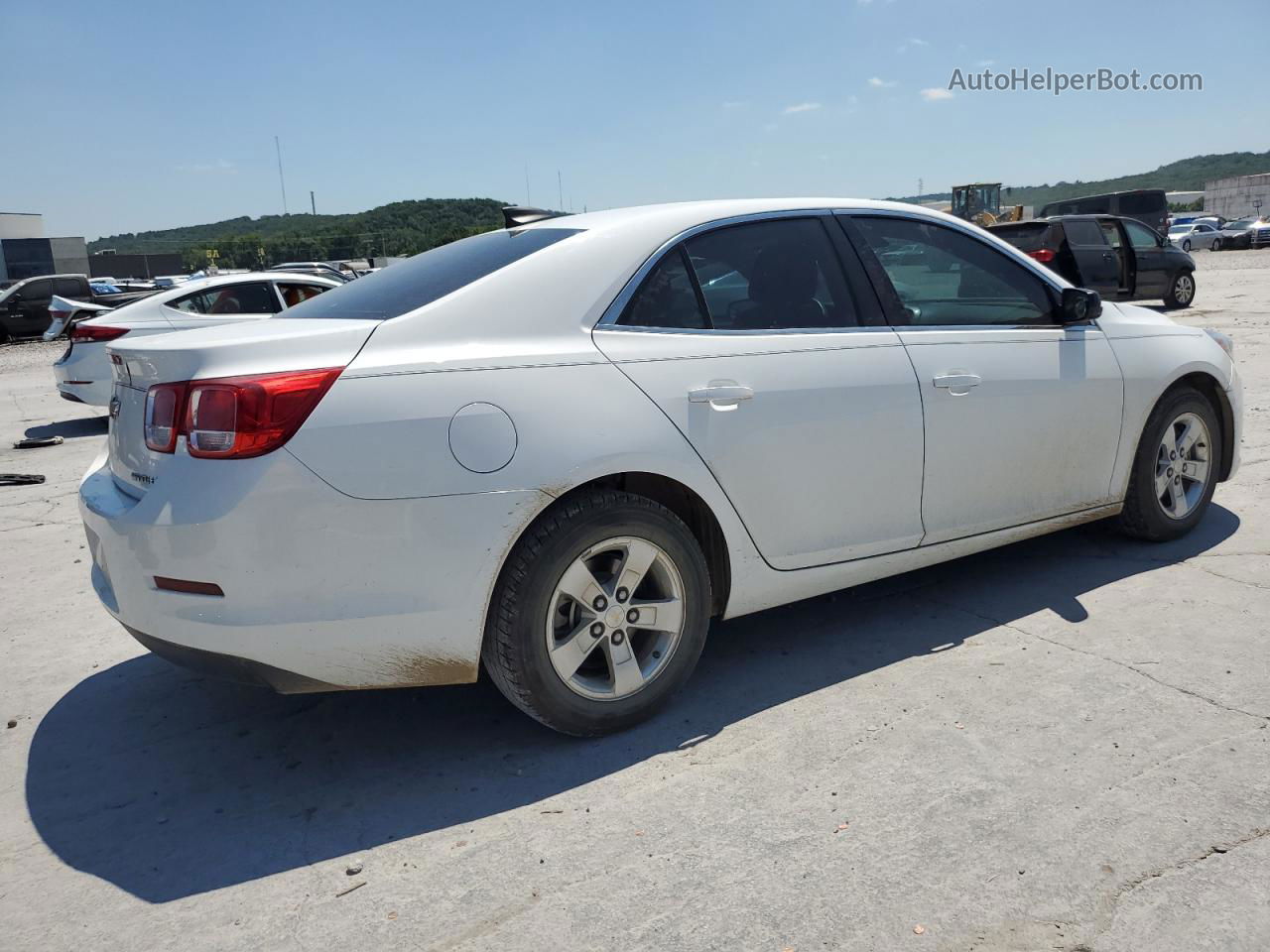 2015 Chevrolet Malibu Ls White vin: 1G11B5SL7FF318554