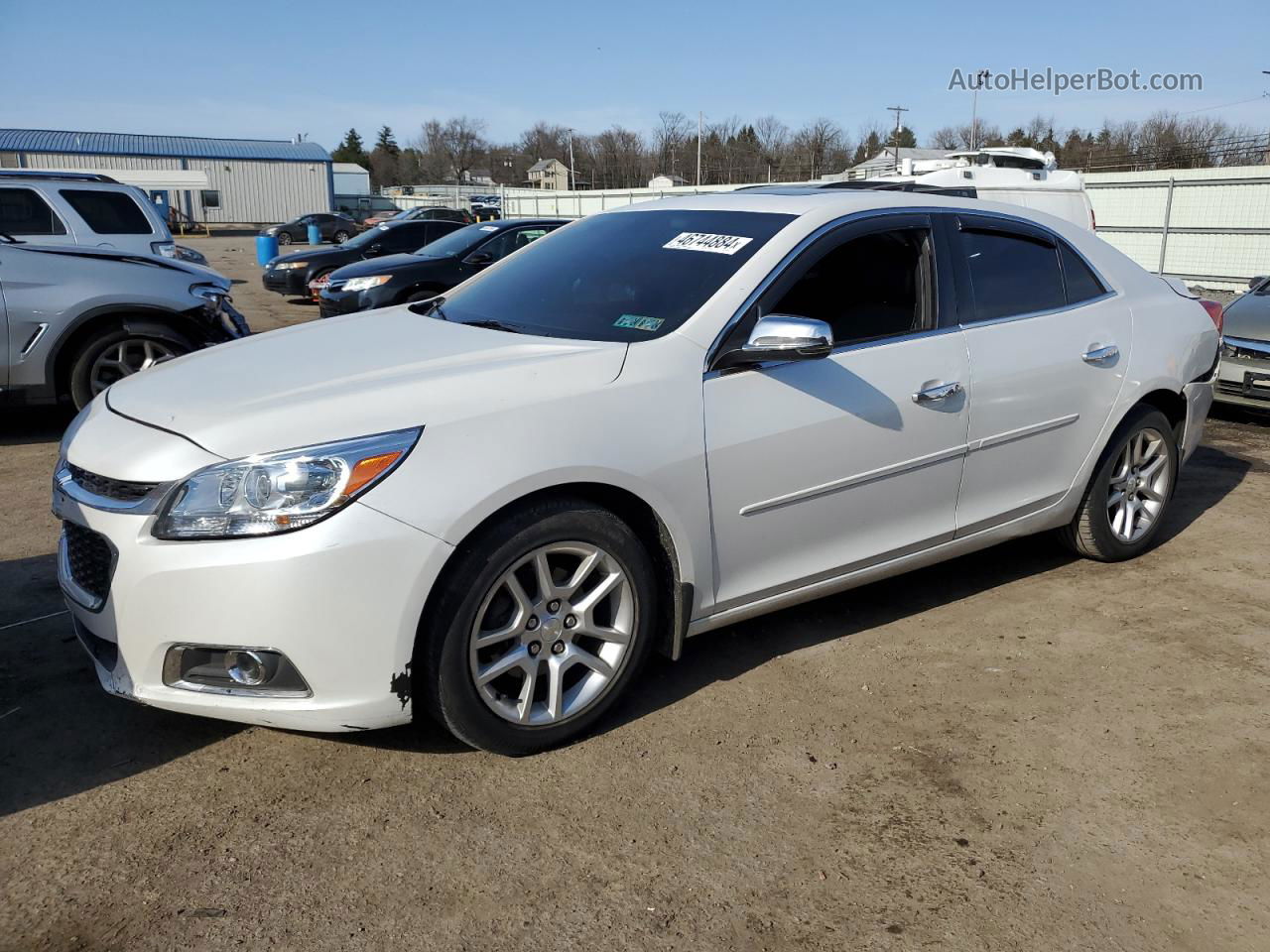 2015 Chevrolet Malibu 1lt Белый vin: 1G11C5SL6FF155389