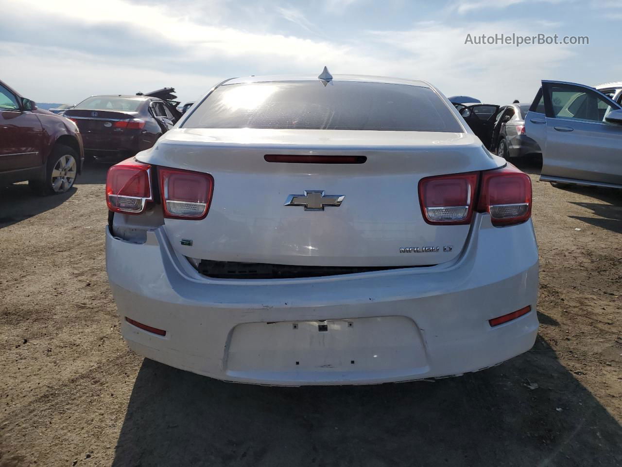 2015 Chevrolet Malibu 1lt Белый vin: 1G11C5SL6FF155389