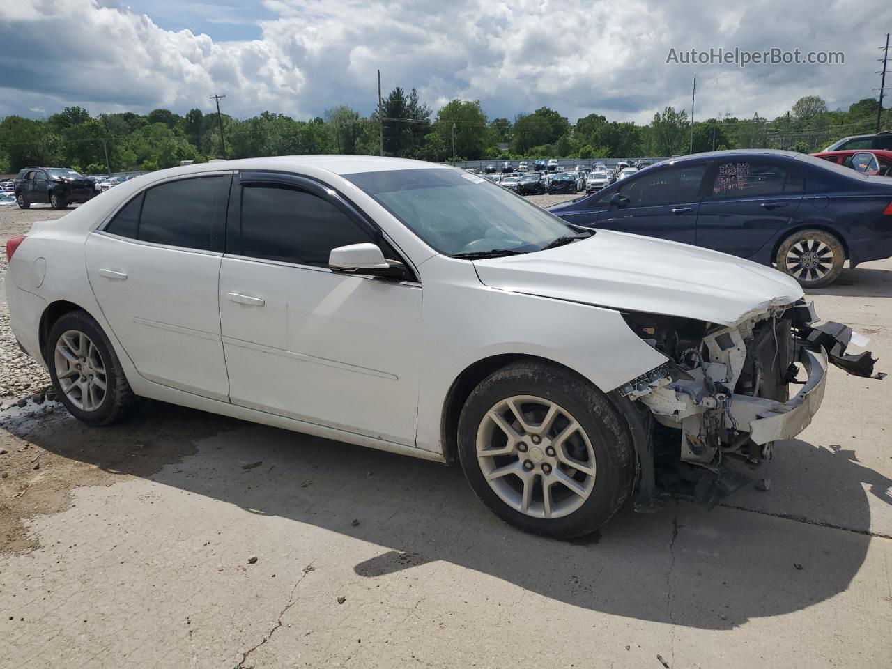 2015 Chevrolet Malibu 1lt Белый vin: 1G11C5SLXFF296921