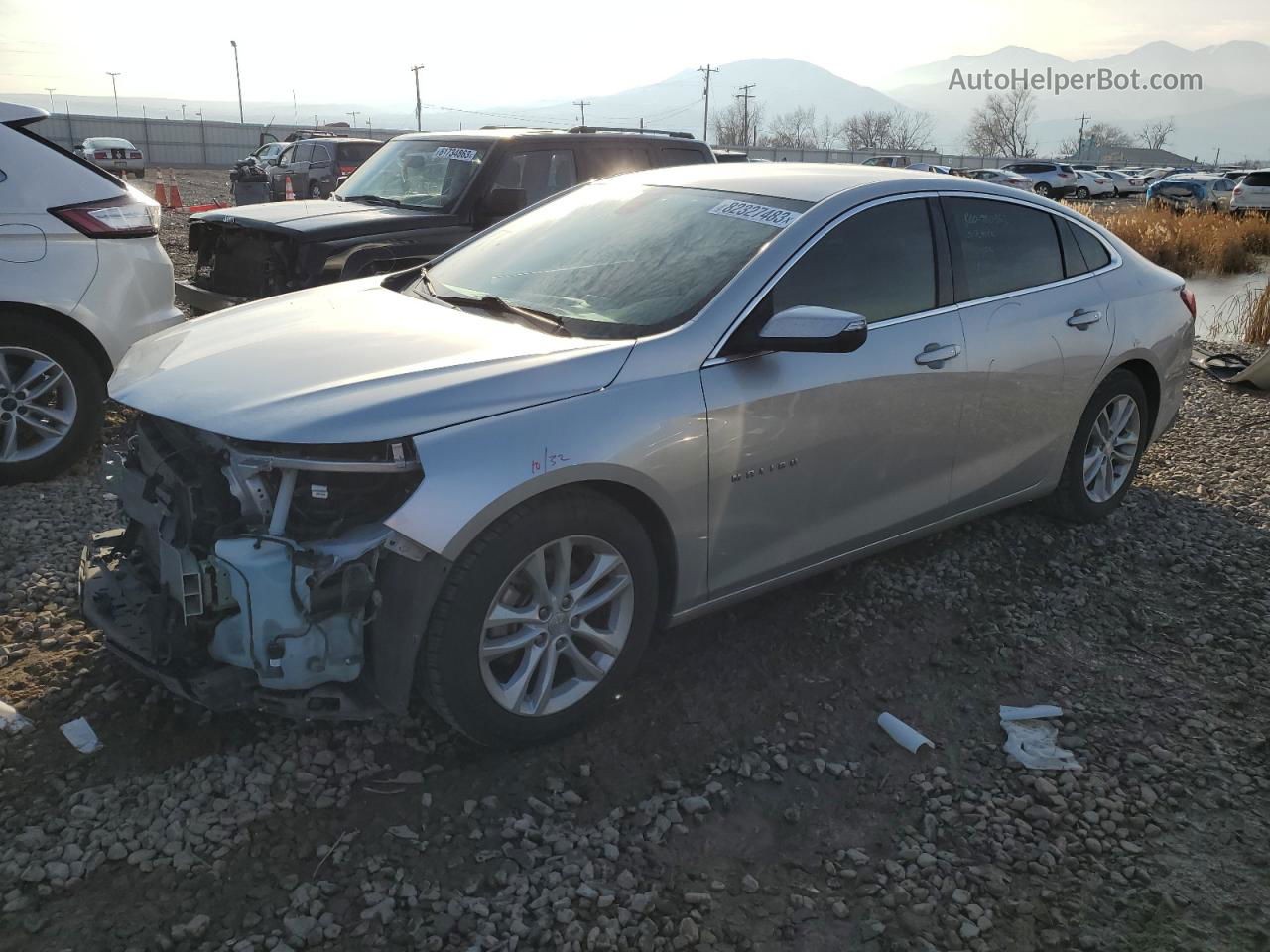 2017 Chevrolet Malibu Lt Silver vin: 1G1ZE5ST4HF175334