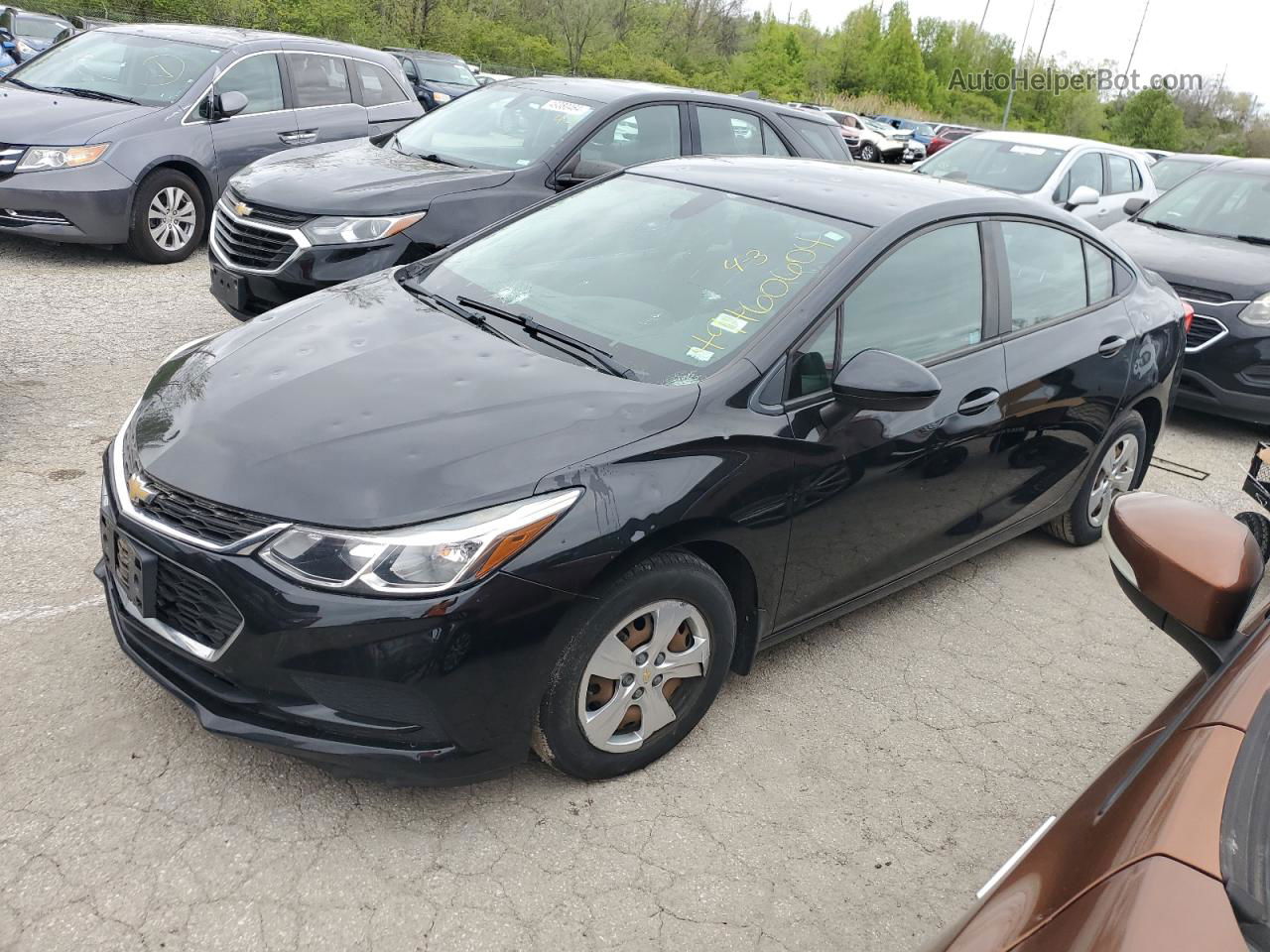 2016 Chevrolet Cruze Ls Black vin: 1G1BC5SM0G7232038