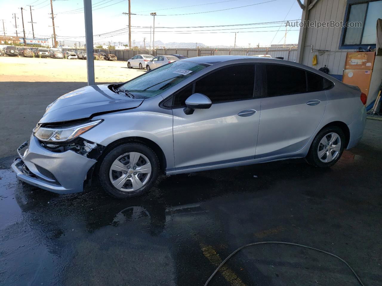 2017 Chevrolet Cruze Ls Silver vin: 1G1BC5SM0H7207898