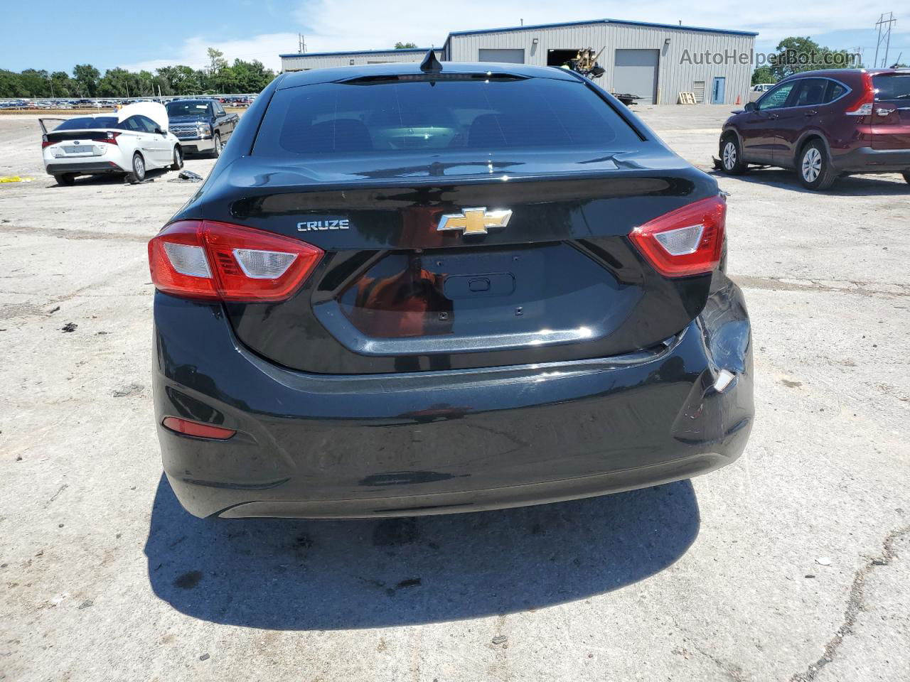 2018 Chevrolet Cruze Ls Черный vin: 1G1BC5SM0J7220835