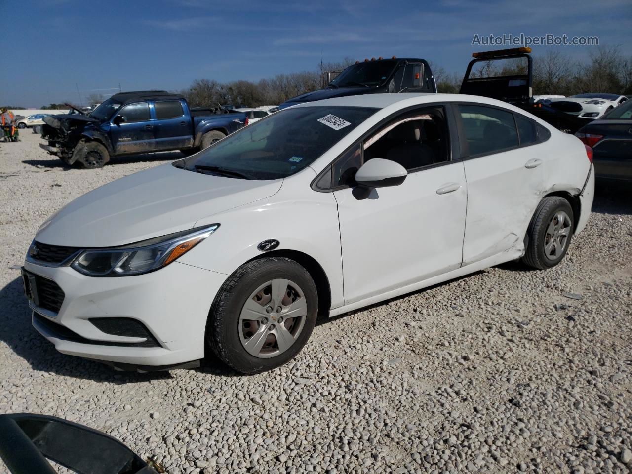 2016 Chevrolet Cruze Ls White vin: 1G1BC5SM1G7325392