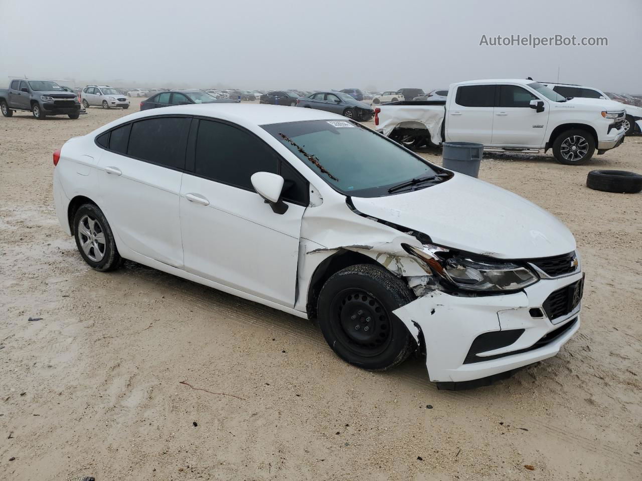 2017 Chevrolet Cruze Ls White vin: 1G1BC5SM1H7131561