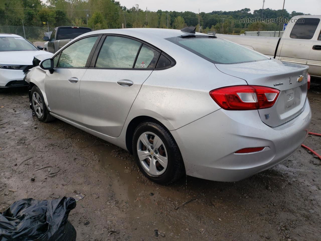 2017 Chevrolet Cruze Ls Silver vin: 1G1BC5SM1H7215444