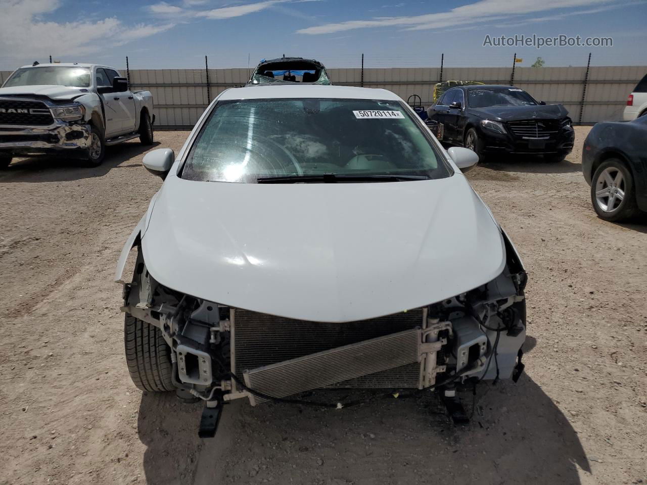 2018 Chevrolet Cruze Ls White vin: 1G1BC5SM1J7149032