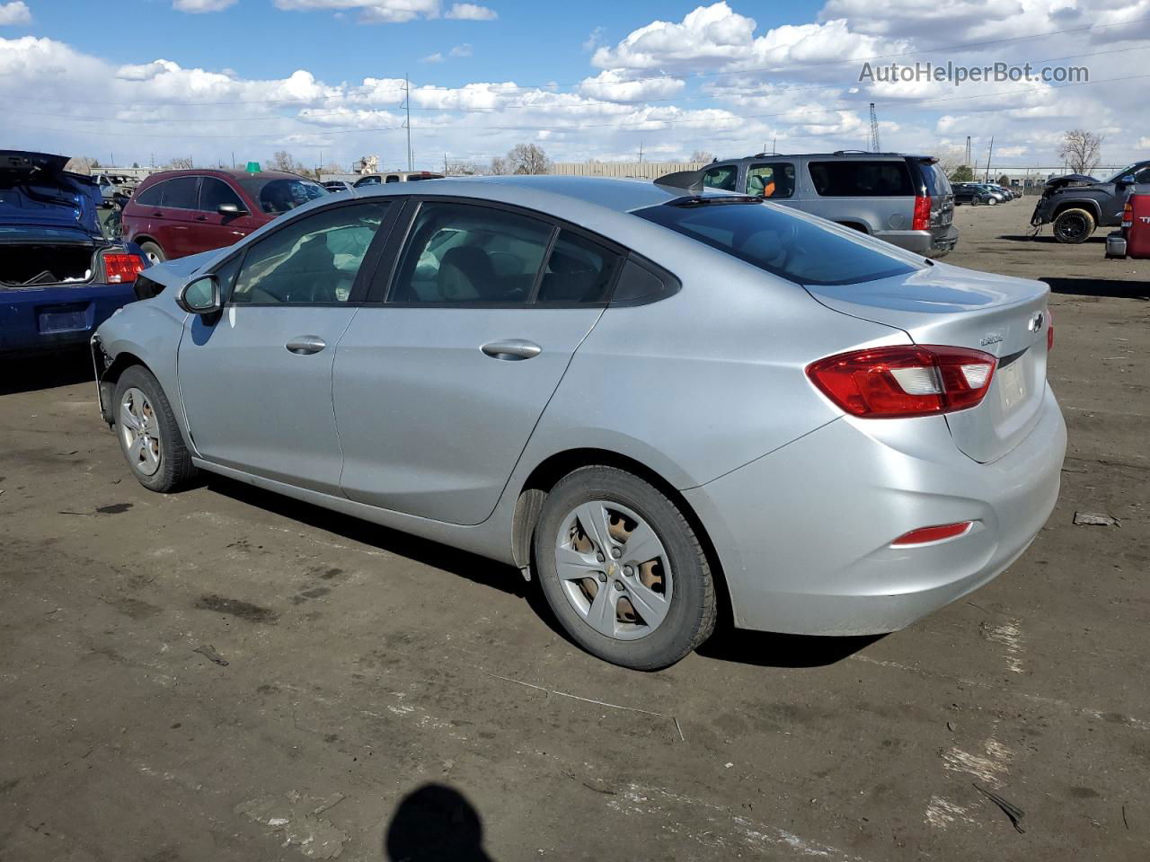 2018 Chevrolet Cruze Ls Silver vin: 1G1BC5SM1J7208175