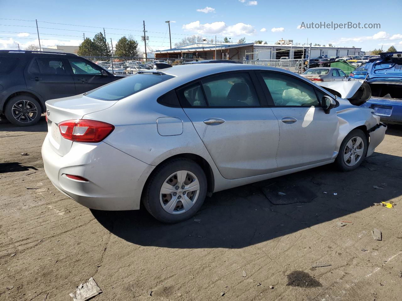 2018 Chevrolet Cruze Ls Silver vin: 1G1BC5SM1J7208175