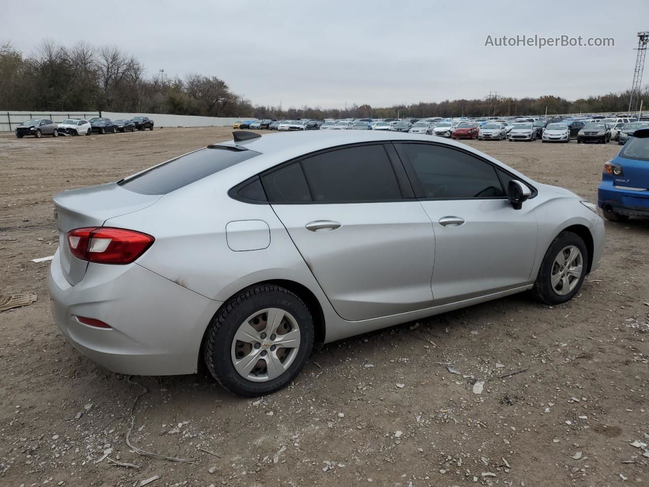 2018 Chevrolet Cruze Ls Silver vin: 1G1BC5SM1J7233187