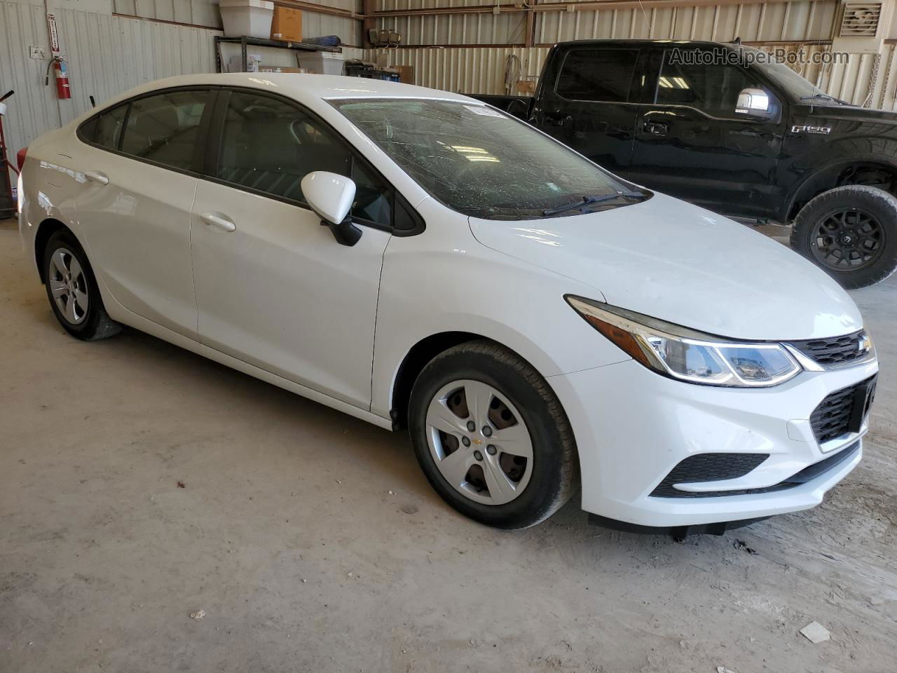 2016 Chevrolet Cruze Ls White vin: 1G1BC5SM2G7245762