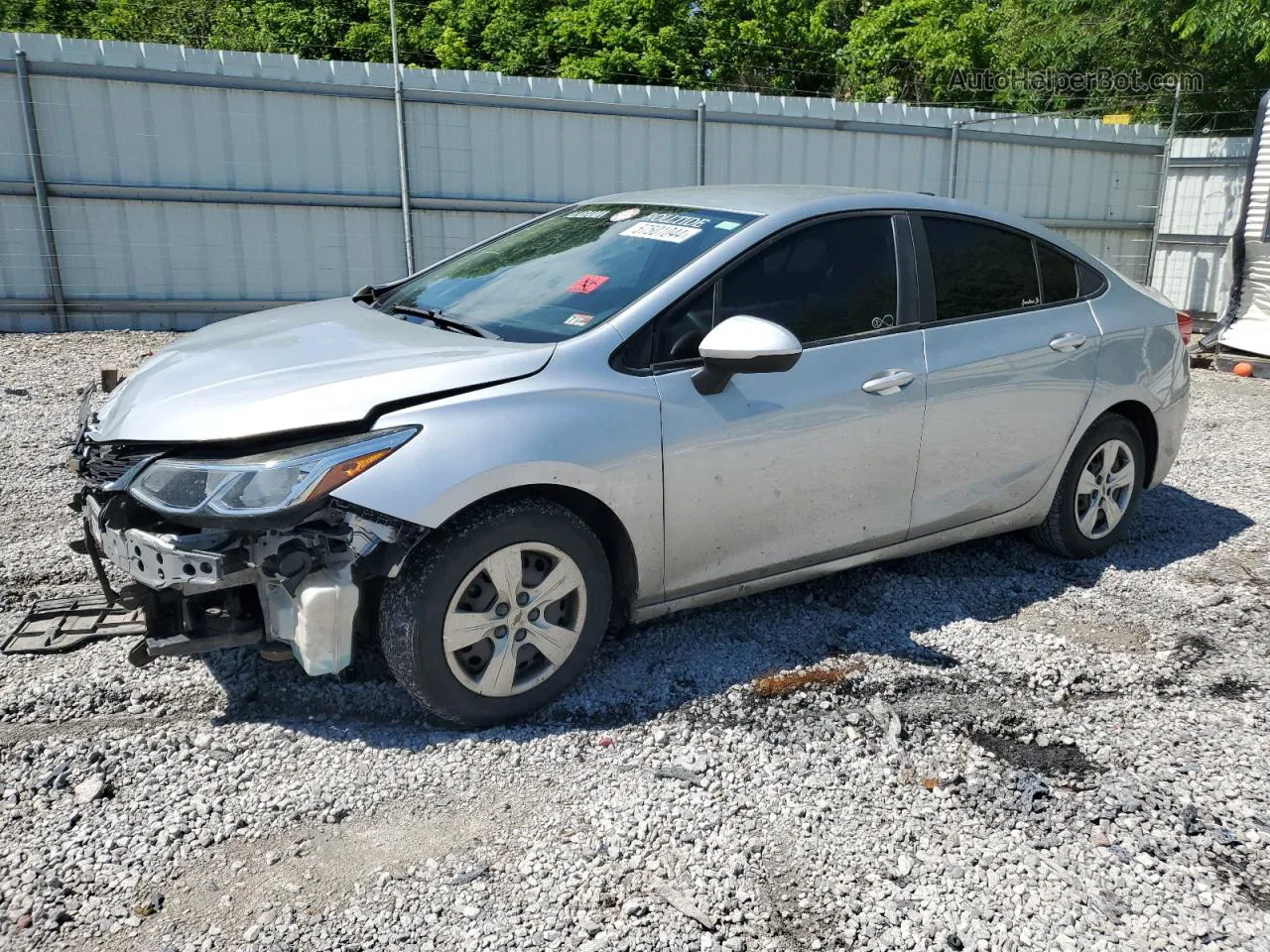 2017 Chevrolet Cruze Ls Серебряный vin: 1G1BC5SM3H7106287