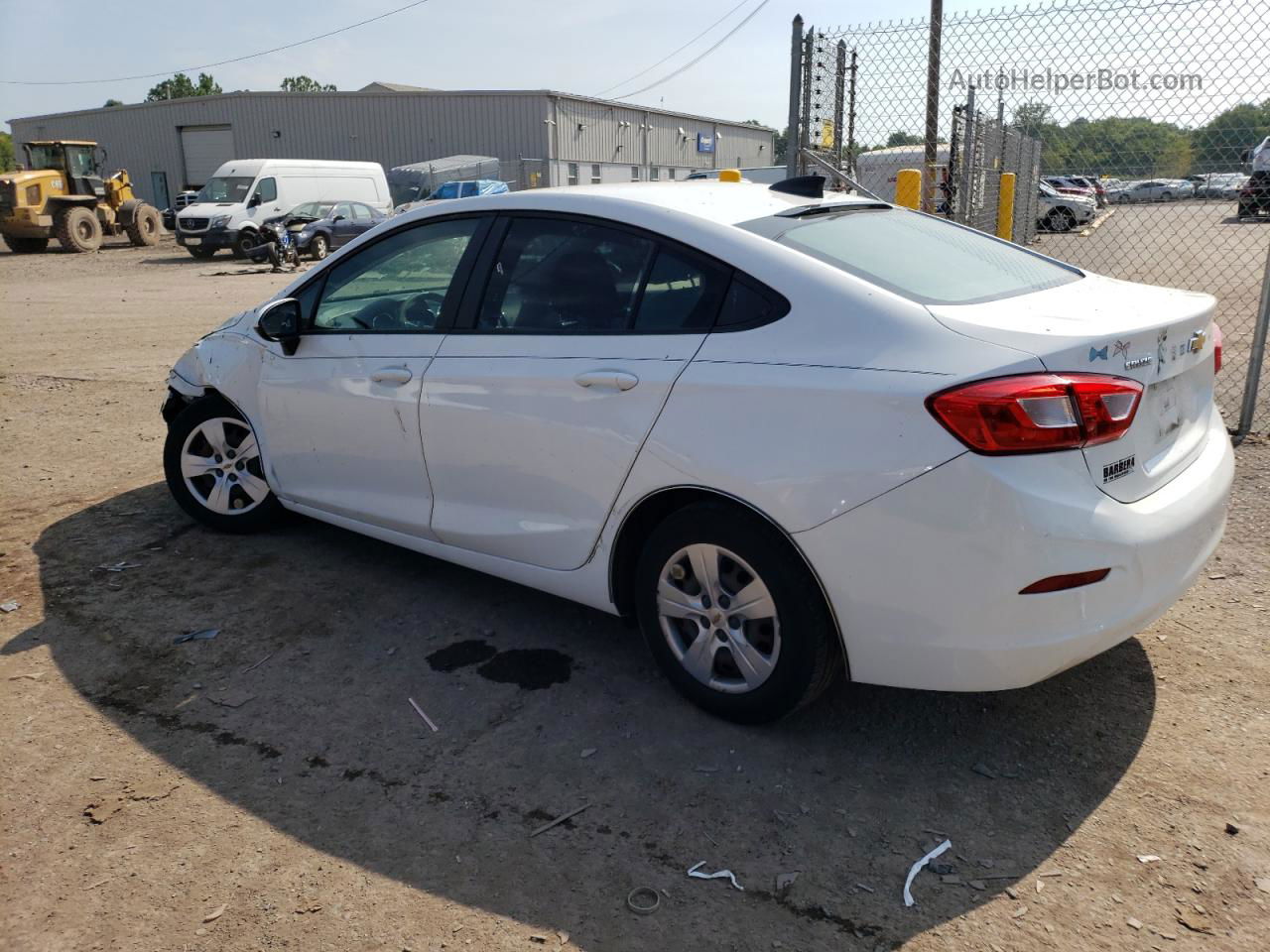 2018 Chevrolet Cruze Ls White vin: 1G1BC5SM3J7107798