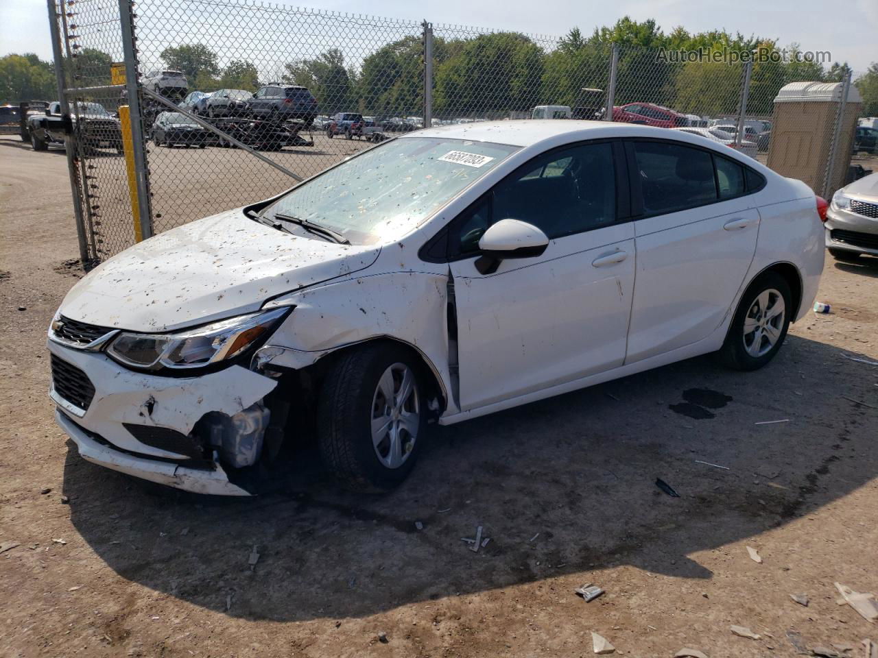 2018 Chevrolet Cruze Ls White vin: 1G1BC5SM3J7107798