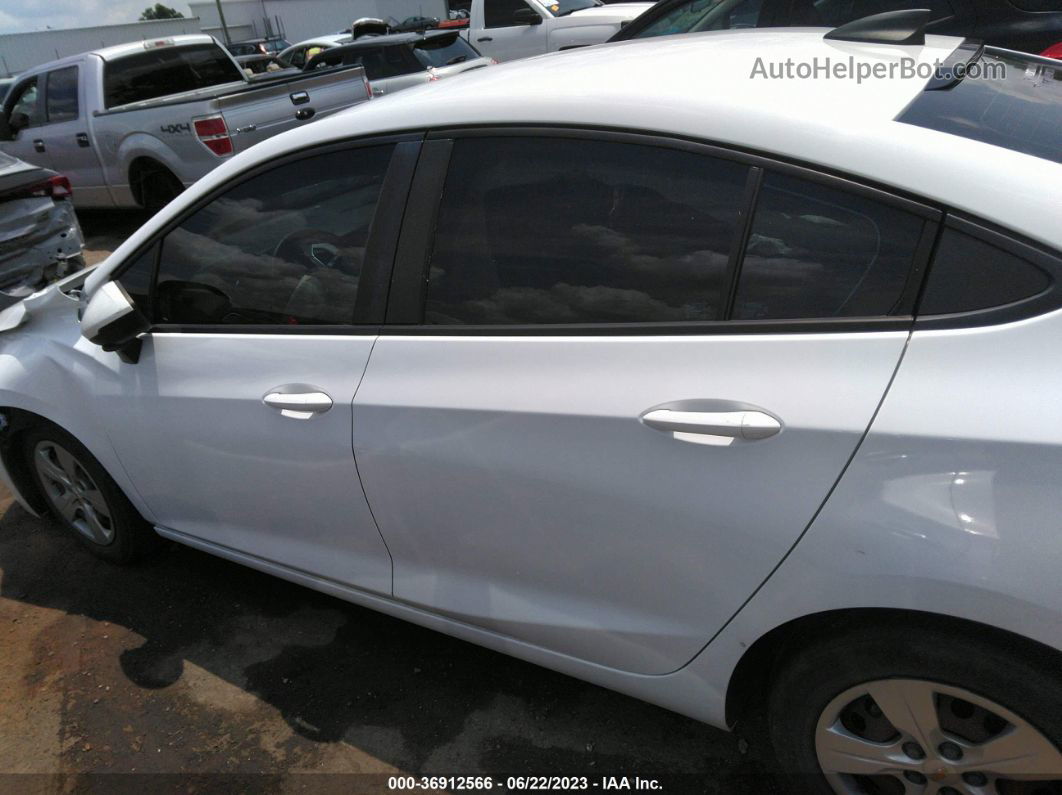 2018 Chevrolet Cruze Ls White vin: 1G1BC5SM3J7234647