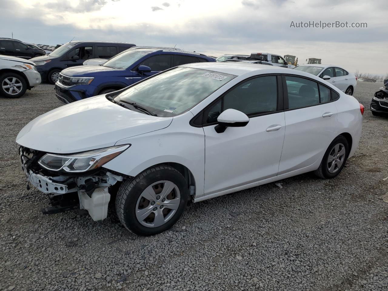 2016 Chevrolet Cruze Ls Белый vin: 1G1BC5SM4G7314922