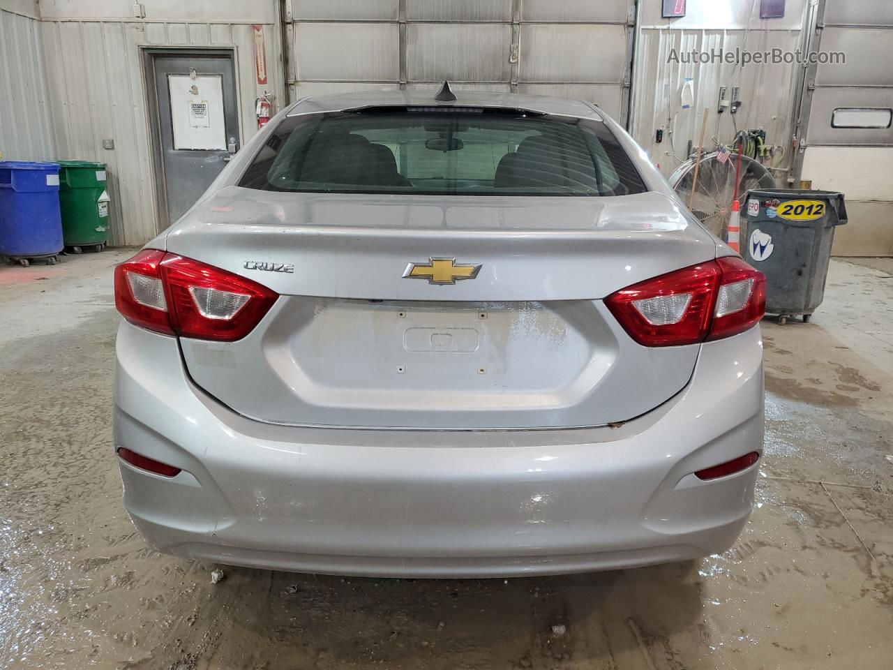 2017 Chevrolet Cruze Ls Silver vin: 1G1BC5SM4H7253430