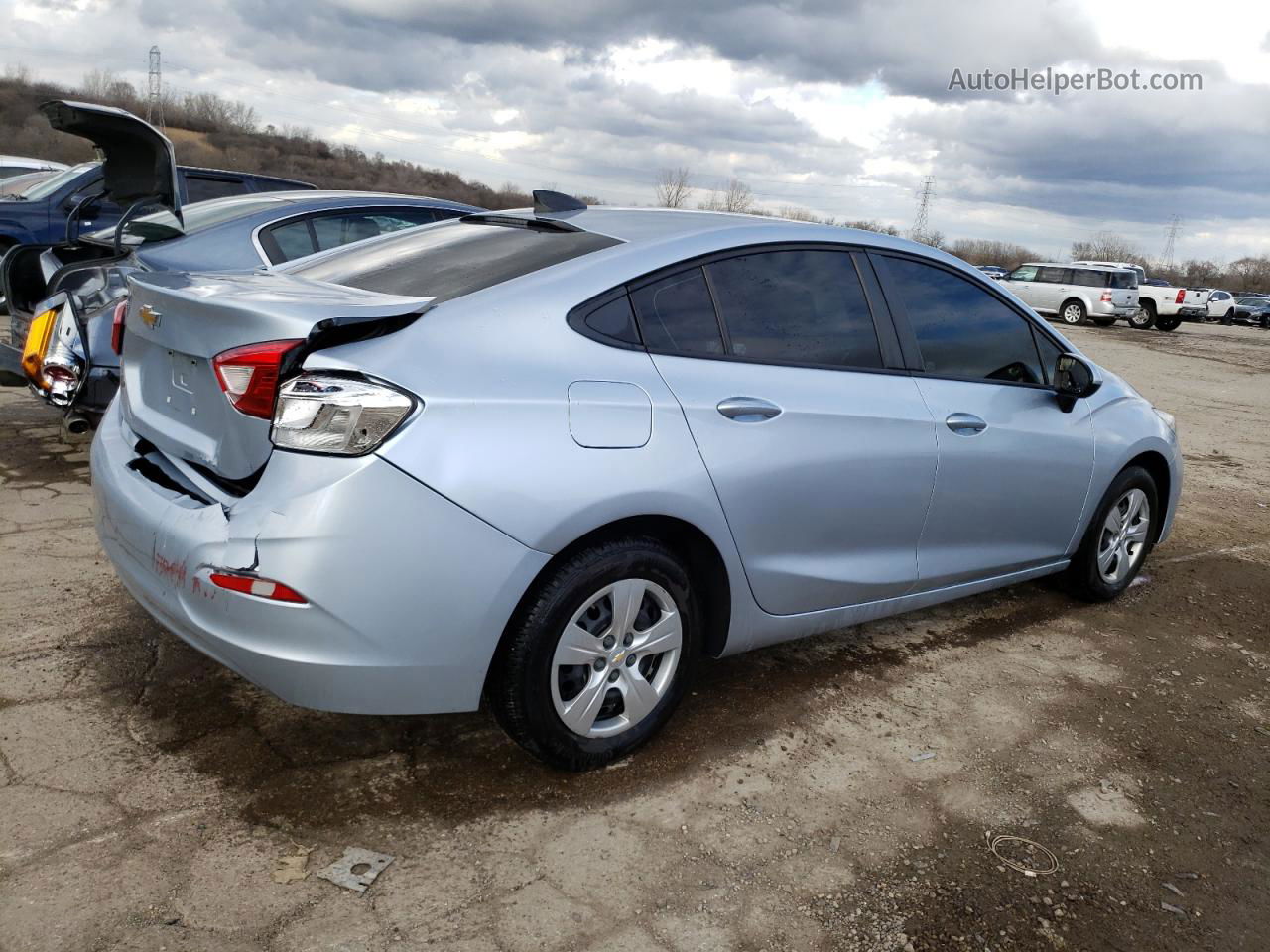 2018 Chevrolet Cruze Ls Silver vin: 1G1BC5SM4J7130314