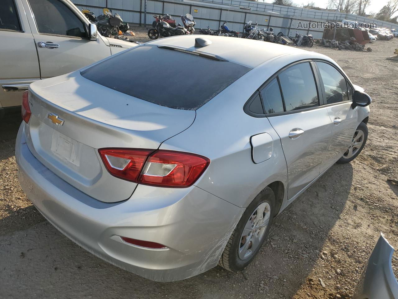 2018 Chevrolet Cruze Ls Silver vin: 1G1BC5SM4J7155150