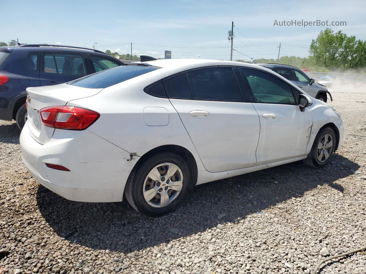 2018 Chevrolet Cruze Ls White vin: 1G1BC5SM4J7188858