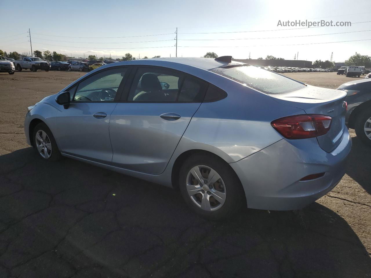 2018 Chevrolet Cruze Ls Blue vin: 1G1BC5SM5J7101209